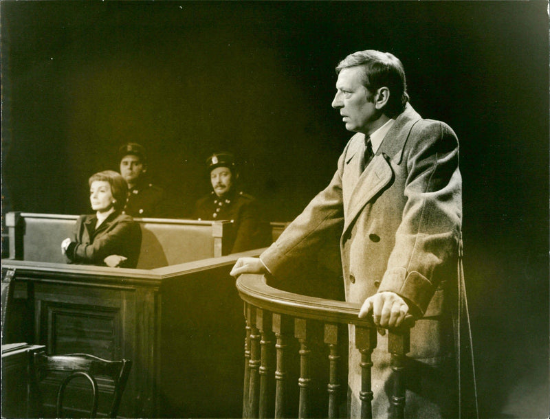 Double game in Paris - Vintage Photograph