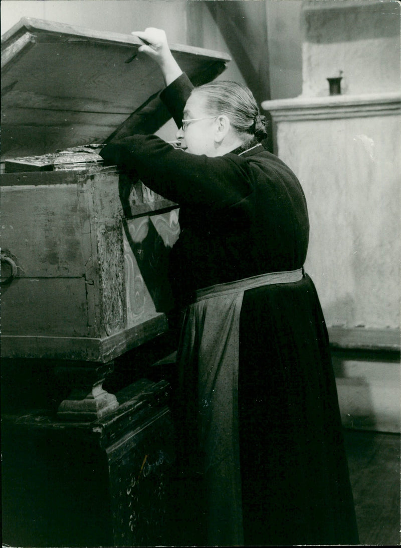Therese Giehse in "Have" - Vintage Photograph