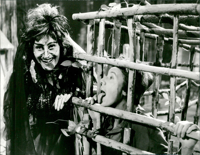 Lilian Benningsen in "Hansel and Gretel" - Vintage Photograph