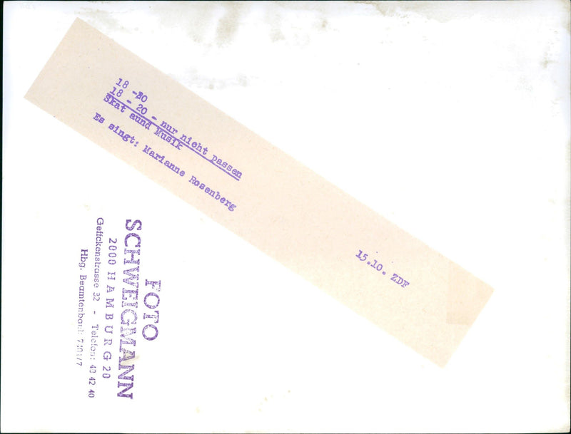 18-20 just don't fit - skat and music - Vintage Photograph