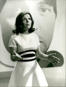 18-20 just don't fit - skat and music - Vintage Photograph