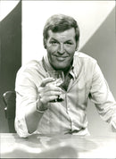 18-20-just don't fit skat and music - Vintage Photograph