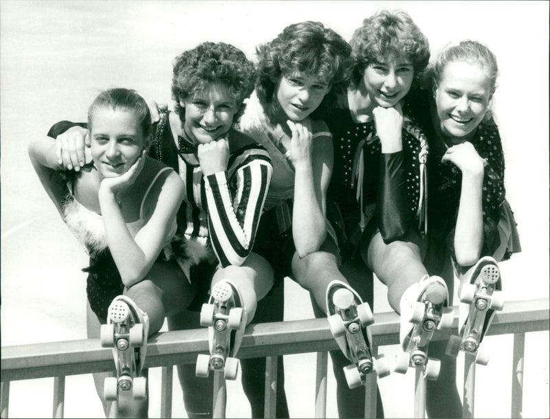 Anuschka glasses, Frédérique Fzorentin, Katrin Seyffarth, Marion Perrot and Bärbel Friz - Vintage Photograph