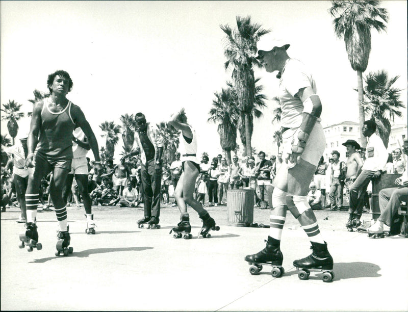 Roller skaters - Vintage Photograph