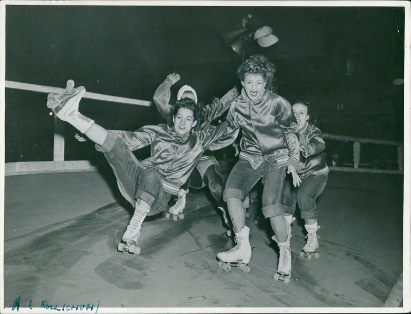 Figure skating - Vintage Photograph