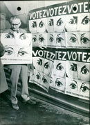 Poster against abstention. - Vintage Photograph