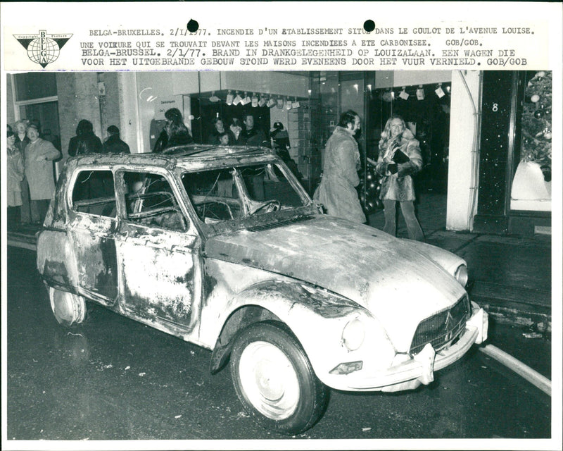 Picture - BRUXELLES , 2/1/1477 . INCENDIE D'UN ETABLISSEMENT SIT - Vintage Photograph