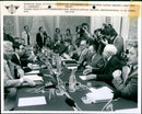 BRUXELLES / 9 / 83. / CONCERTATION GOUVERNEMENT / INTERLOCUTEURS SOCIAU - Vintage Photograph