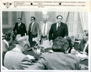 BRUXELLES / 9 / 83. / CONCERTATION GOUVERNEMENT / INTERLOCUTEURS SOCIAU - Vintage Photograph