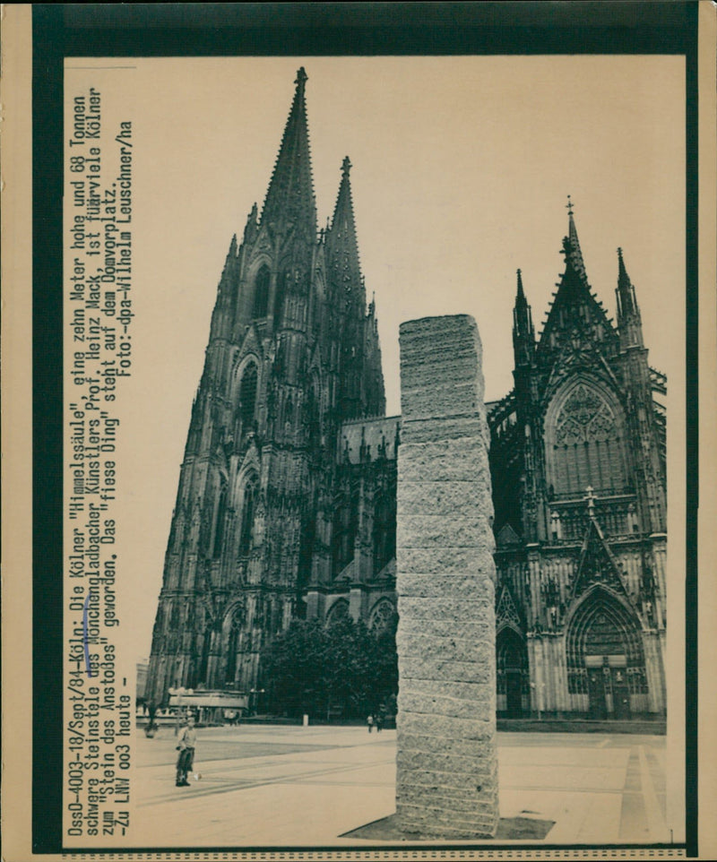 MONUMENTS HEAVY STONE TELE MONCHENGLADBACHER KUN - Vintage Photograph