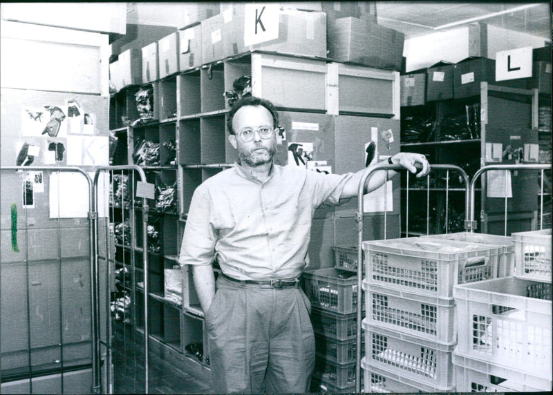 1987 MBURG HESS NATURE TEXTILES DISTRIBUTES EXCLUSIVELY CLOTHING NATURAL - Vintage Photograph