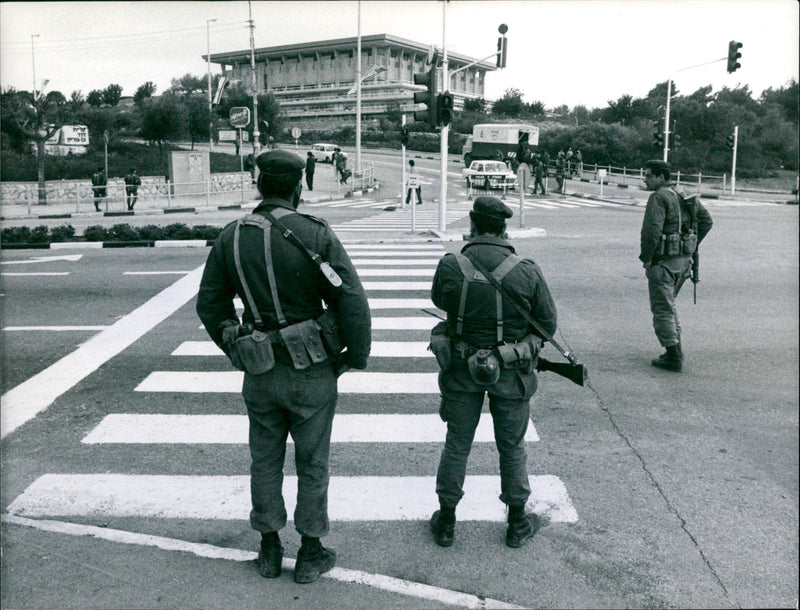 SATISFIED RESULTS BOUGHT BACK PRIME MIN - Vintage Photograph