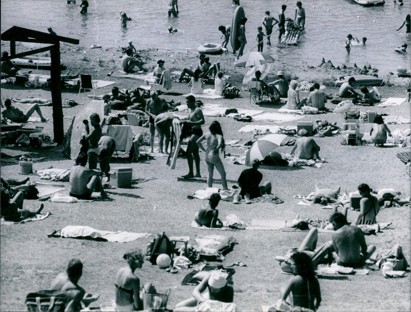 ZHUGEN WALDSEE ALUT LAUGENE - Vintage Photograph