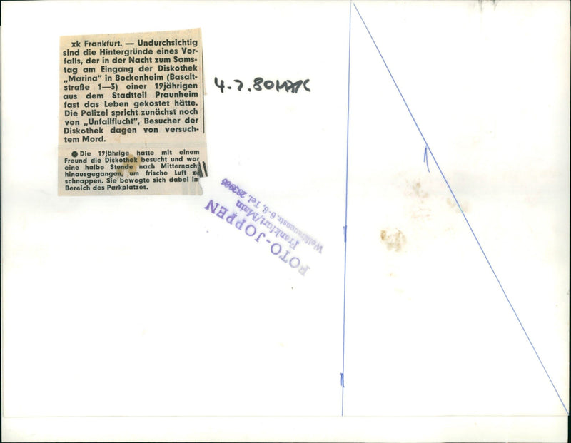 MURDER MURDERVERSUC CHIEDENE WALLER ESSO PERS POLICE AFTERWARDS STILL SPEAK - Vintage Photograph