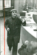 KRIM ESCHERSHEIMER LANDSTR FILMED AUTOW ZAMERA NOVHEIMER LDSTR BANK MONEY - Vintage Photograph