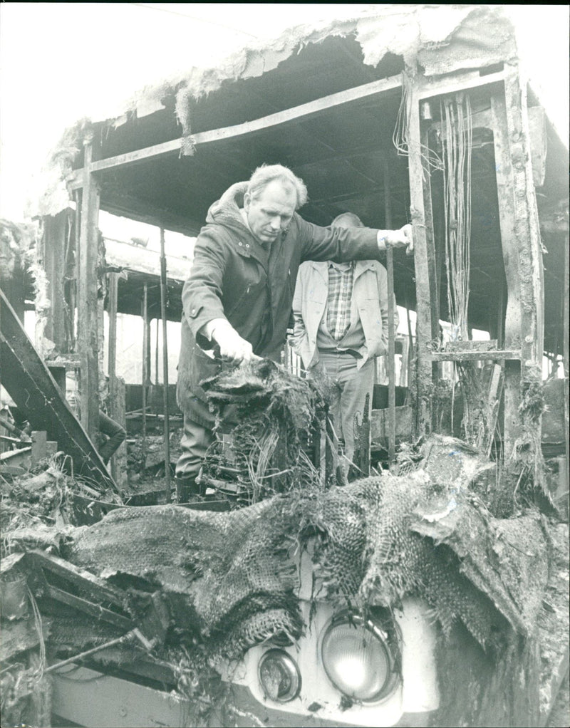 1985 ATTENTATE BETRUBSHOF HEDDERNHEIM TRAM DEPOT KRILU BRUDANSLE - Vintage Photograph