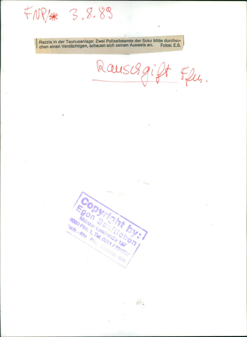 1989 ICHGIFT ZIEN RSONEN CONTROLS RAZZIA TAUNUSANLAGE POLICE OFFI FILM - Vintage Photograph