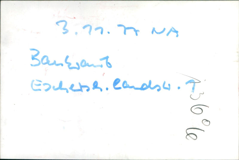 KRIM ESCHERSHEIMER LANDSTR FILMED AUTOW ZAMERA NOVHEIMER LDSTR BANK MONEY - Vintage Photograph