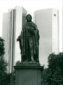 1986 MONUMENTS DENH BRONZE STATUE POET WERNER SCHURING - Vintage Photograph