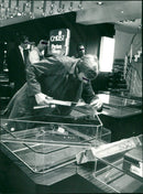 1977 CRIMEA RAUB JUWE LENROUBO JEWELLER PUSCHNER MURDER DUWELEN RAINBOW - Vintage Photograph