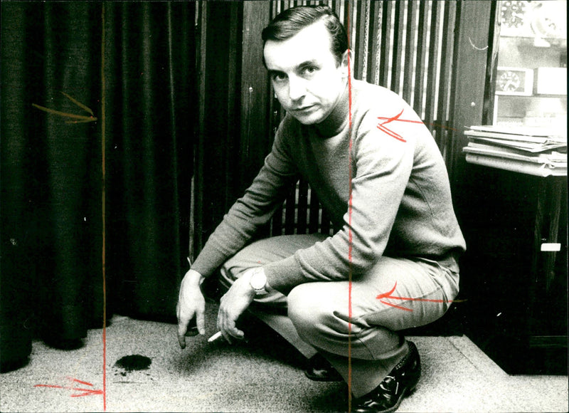 1972 RAUB DIFFERENT JEWELLER MURDER JEWELER PUSCHNER CRIMEA JEWEL ROBBERY DIFF - Vintage Photograph