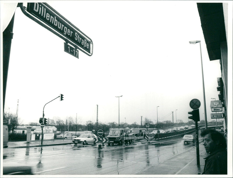 BRAKE MAYBACHBRUCKE FILM DIRECTED AND PRODUCE - Vintage Photograph