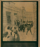 1985 JAPANESE GANGS GANGSTERS HAVE BEEN DELIVERING BLOODY REVENGE WAR SINCE - Vintage Photograph