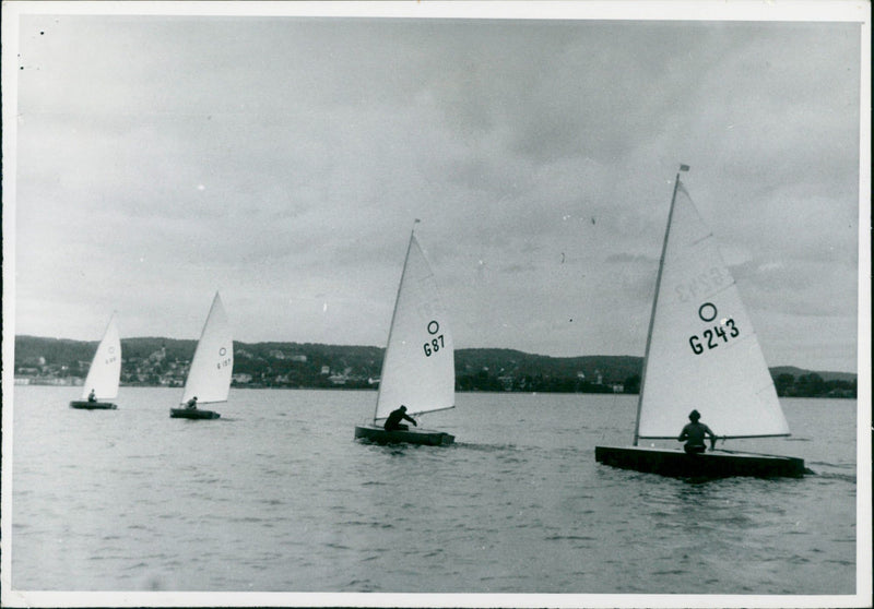 Championship fights of the Olympic dinghies - Vintage Photograph