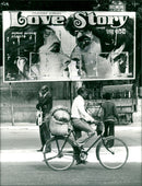 1981 IMONLY PRESE HANUMAN SANSAR PICTURE INDIA UBERGROE FILM - Vintage Photograph