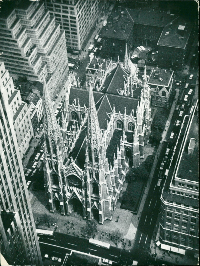 St Patrick's Cathedral on Fifth Avenue. - Vintage Photograph