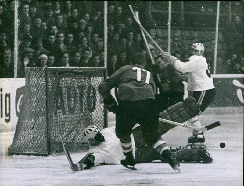 German ice hockey team - Vintage Photograph