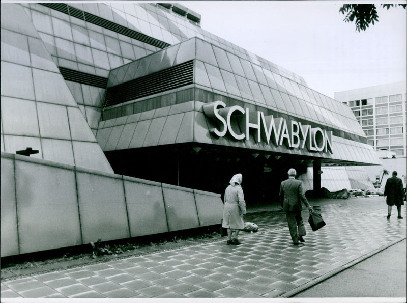 SCHWABYON SCHWA BYLON MUNICH ONLY FIVE YEARS AGO COST KEYSTONE - Vintage Photograph