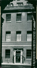 1982 BOWLING DOWNING STREET MAN DATTER SIGNATURE NDON FRANKFURTER - Vintage Photograph