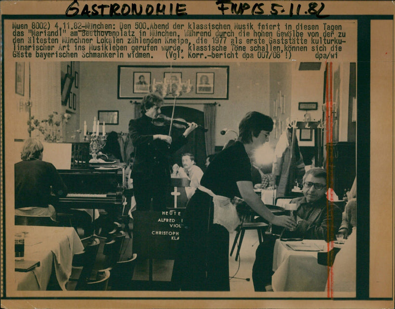 1982 BEER CASTLE EVENT CLASSICAL MUSIC CELEBRATES THESE DAYS JANDI - Vintage Photograph