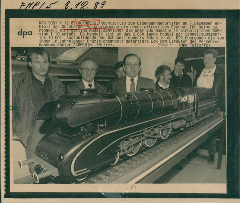 1989 LONG MODEL HIGHSPEED TRAIN STEAM LOK DISPLAY ONLY - Vintage Photograph