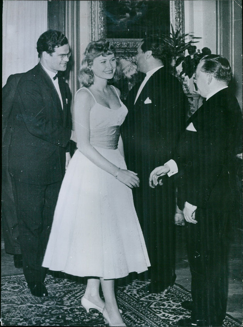 1957 FILM PART INTERNATIONAL FESTIVALO IRLOT VERY - Vintage Photograph