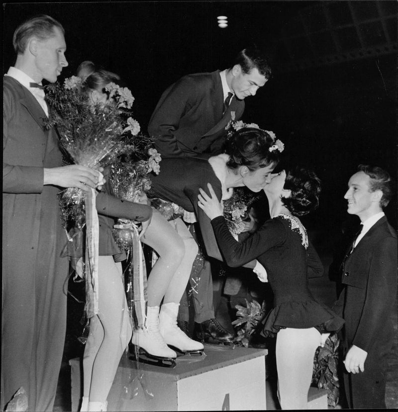 World Figure Skating Championships 1962 - Vintage Photograph