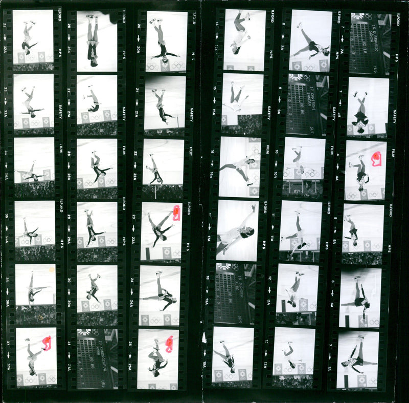 1984 OLIMPIC WINTER SPIEVE SPRATELO SKATING SPA WOMEN SAN FILM - Vintage Photograph
