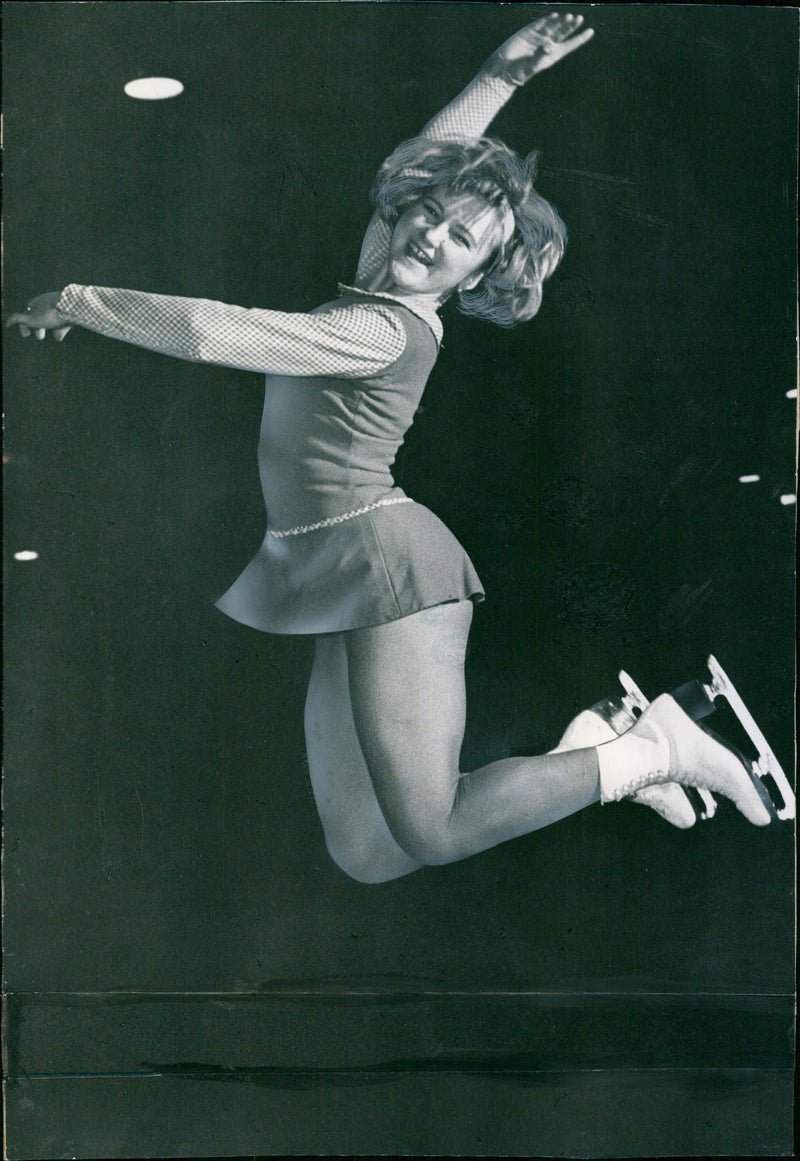 Figure skater - Vintage Photograph