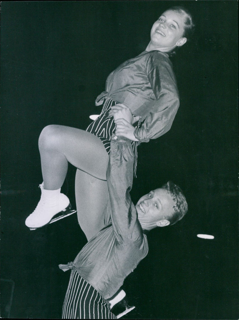 World figure skating champions Eva Romanová and Pavel Roman - Vintage Photograph