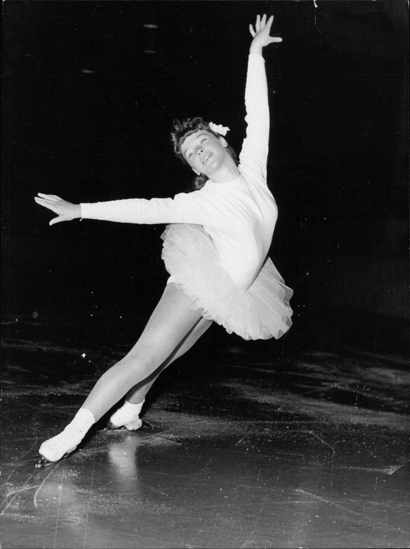 Ina Bauer - Vintage Photograph