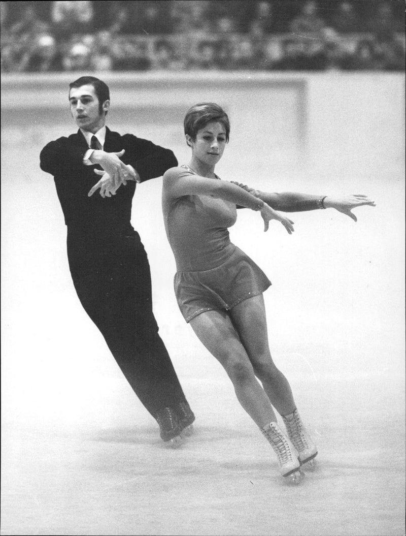 Lyudmila Smirnova & Andrei Suraikin - Vintage Photograph