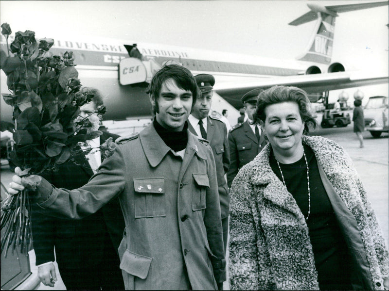 Figure skating CSSR / Hilda Mudra and Ondrej Nepela - Vintage Photograph