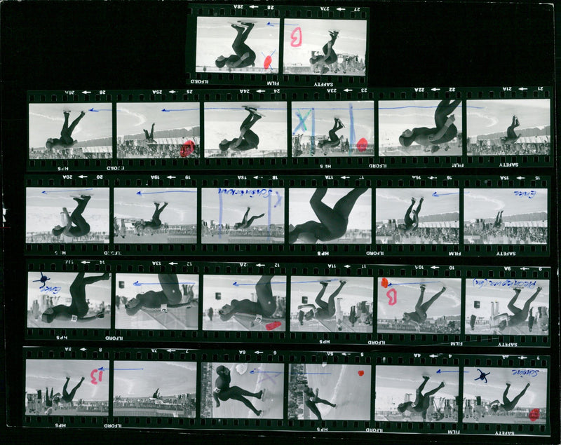 OLYMPIC WINTER PLAYING THONFELD SARAJEVO WESTEROLYMPIA COUAR PROLONT FILM - Vintage Photograph