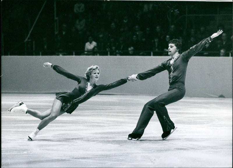 Kerstin Stolfig and Veit Kempe, Internationales Schaulaufen 1978 - Vintage Photograph