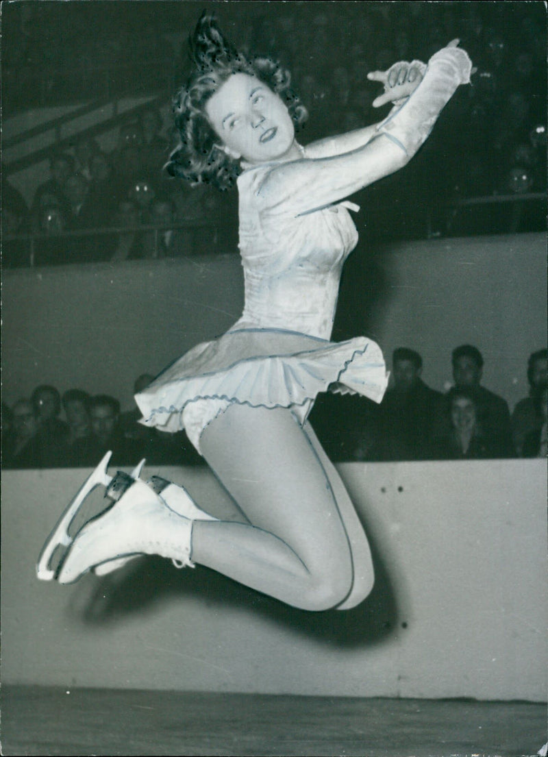 Hanna Walter - Vintage Photograph