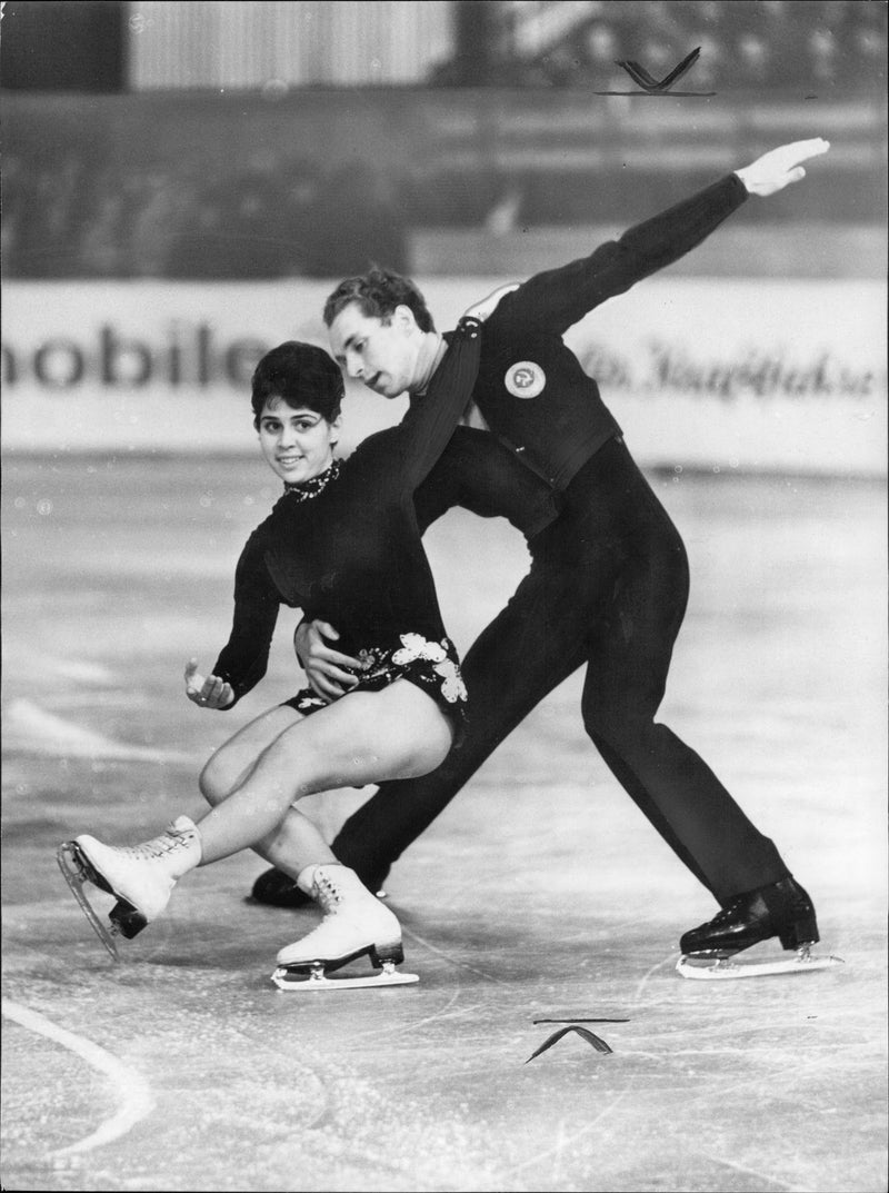 Irina Rodnina & Alexei Ulanow - Vintage Photograph