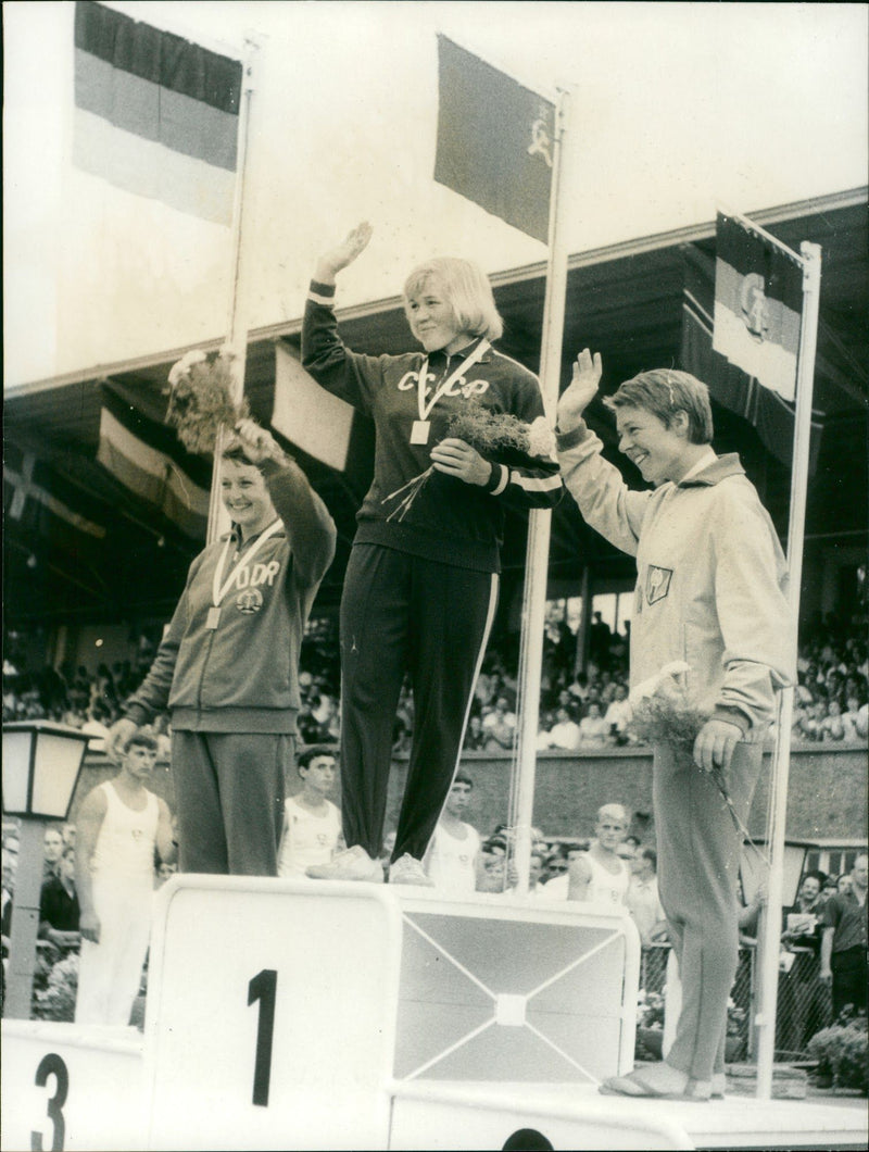 Lyudmila Pinajewa, Roswitha Esser, Anita Kobuss - Vintage Photograph