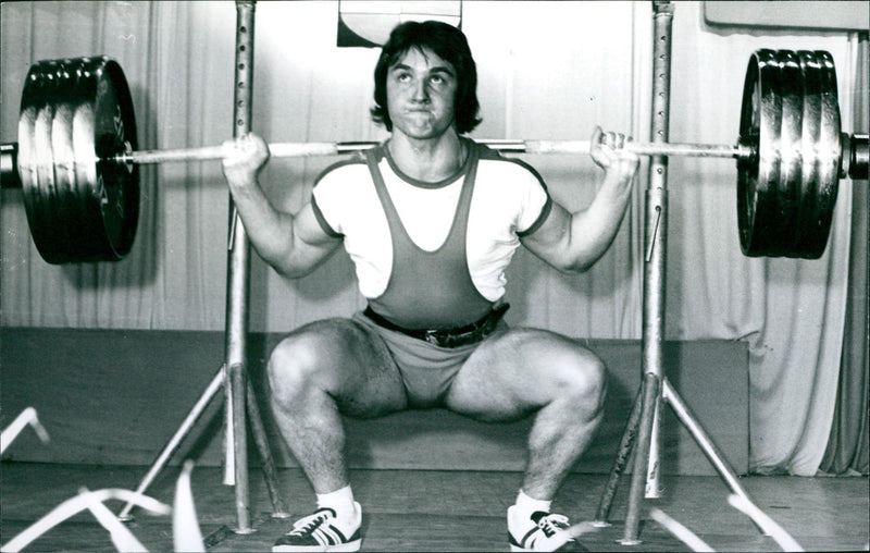 Bernd Wosnitza, East German determination of the best in weight training pentathlon 1978 - Vintage Photograph