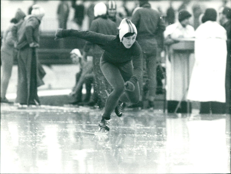 Speed skater Müller - Vintage Photograph